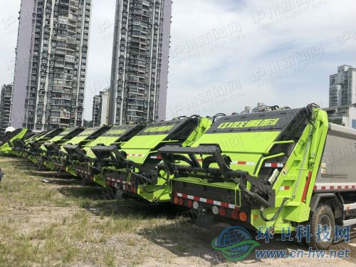 瀘州市不斷增添環(huán)衛(wèi)新設備